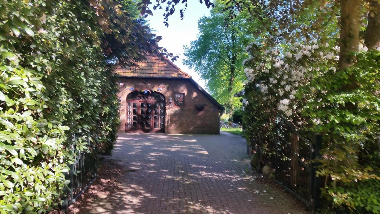 Ferienwohnung Gartenblick Westerstede Exterior photo