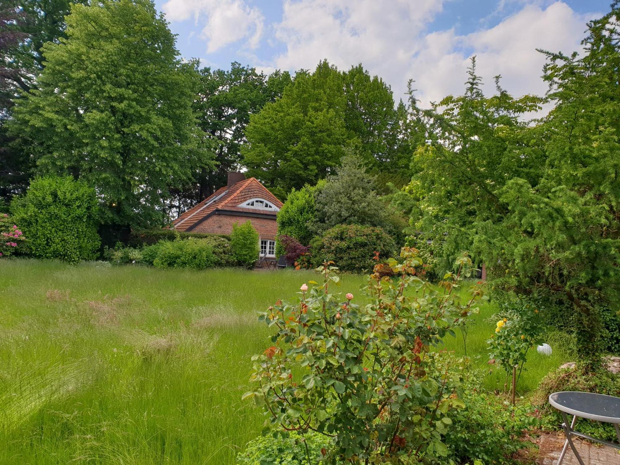 Ferienwohnung Gartenblick Westerstede Exterior photo
